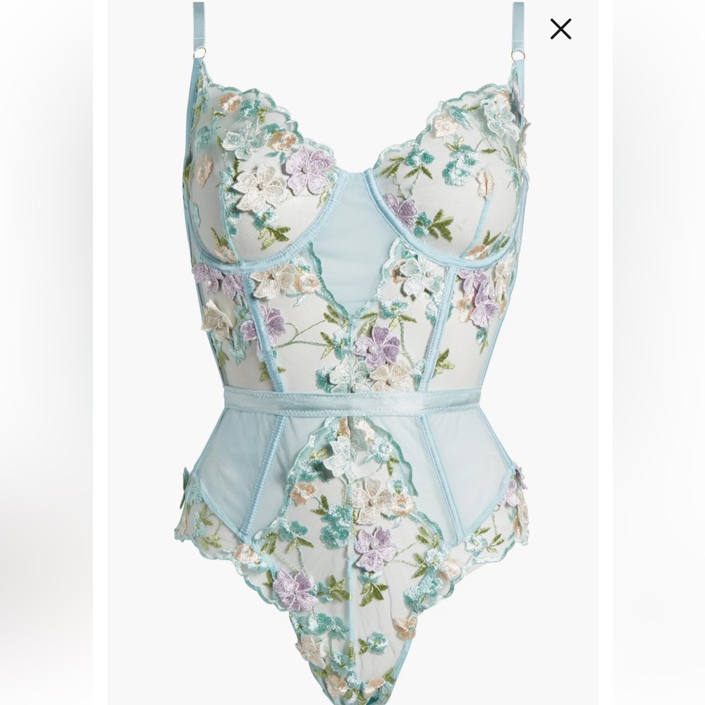 KILO BRAVA NEW Embroidered Underwire Bodysuit Size L